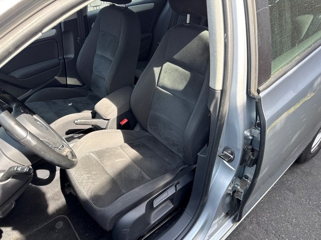 STOEL LINKS VOOR Volkswagen Golf VI (5K1) (01-2008/11-2013), Gebruikt, Volkswagen