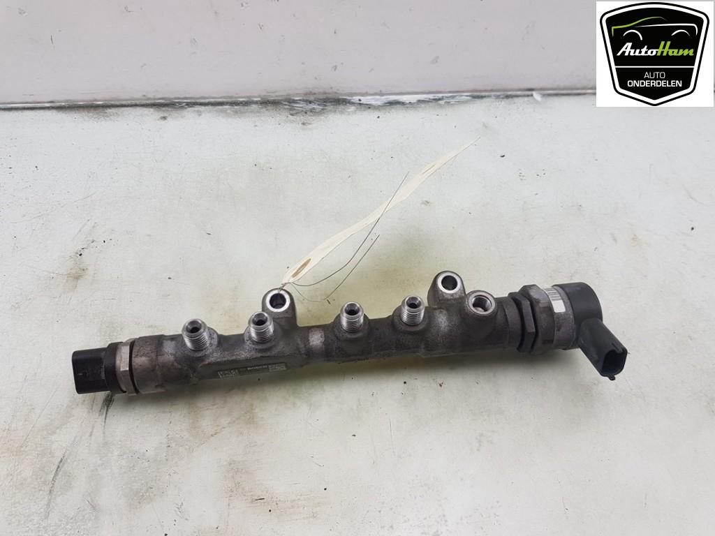 RAMPE D'INJECTION Opel Astra K (01-2015/12-2022), Utilisé, Opel