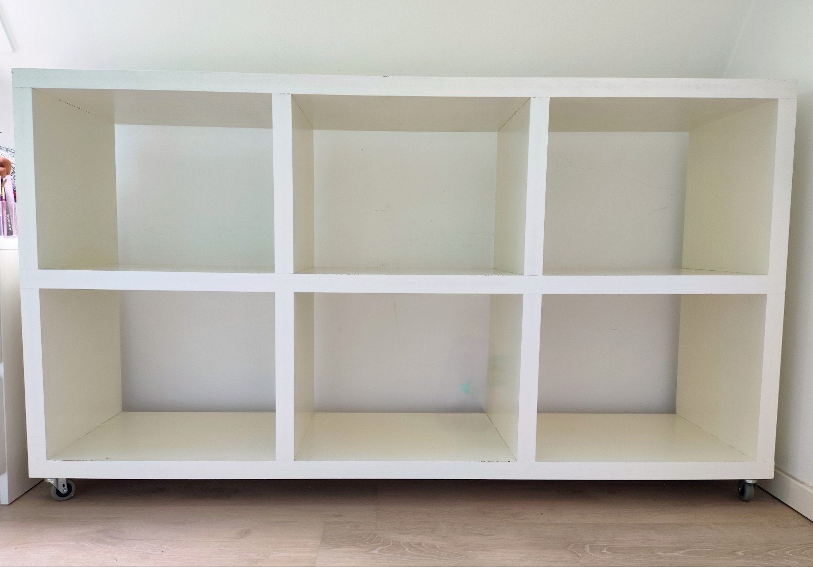 MDF-kast met zes vakken, Ophalen, Met plank(en), Gebruikt, 150 tot 200 cm