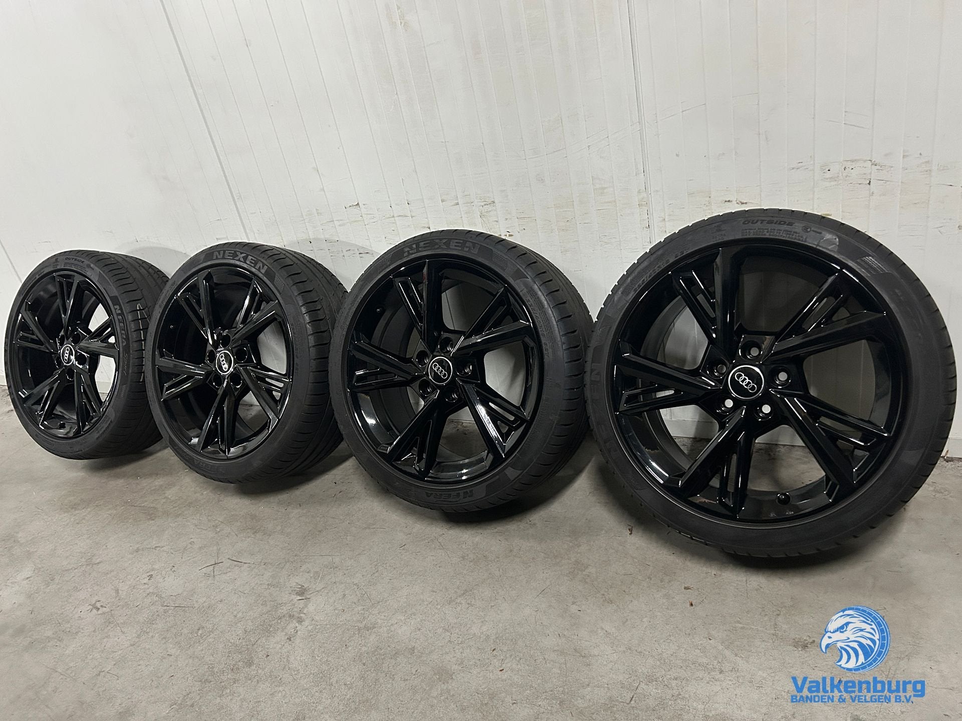 6-7mm! Originele Audi A3 8Y 18 inch zwarte velgen 5x112 zome, Autos : Pièces & Accessoires, Pneus & Jantes, Pneus et Jantes, Pneus été