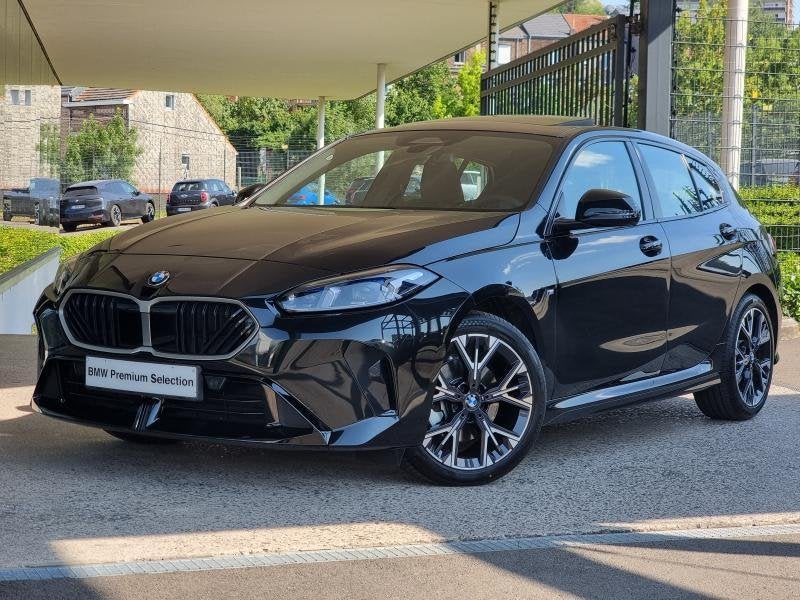 BMW 1-Serie M Sport, Autos, BMW, Phares directionnels, Euro 6, 156 ch, Noir