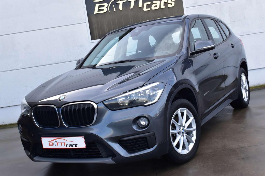 BMW X1 1.5d sDrive16* Airco* Cruise Control* 17" Velgen, Auto's, Stof, Gebruikt, 116 pk, 2020 kg