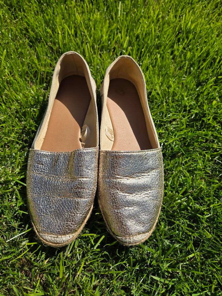 Superbes espadrilles dorées neuves taille 39, Neuf, Espadrilles, Enlèvement ou Envoi, Autres couleurs