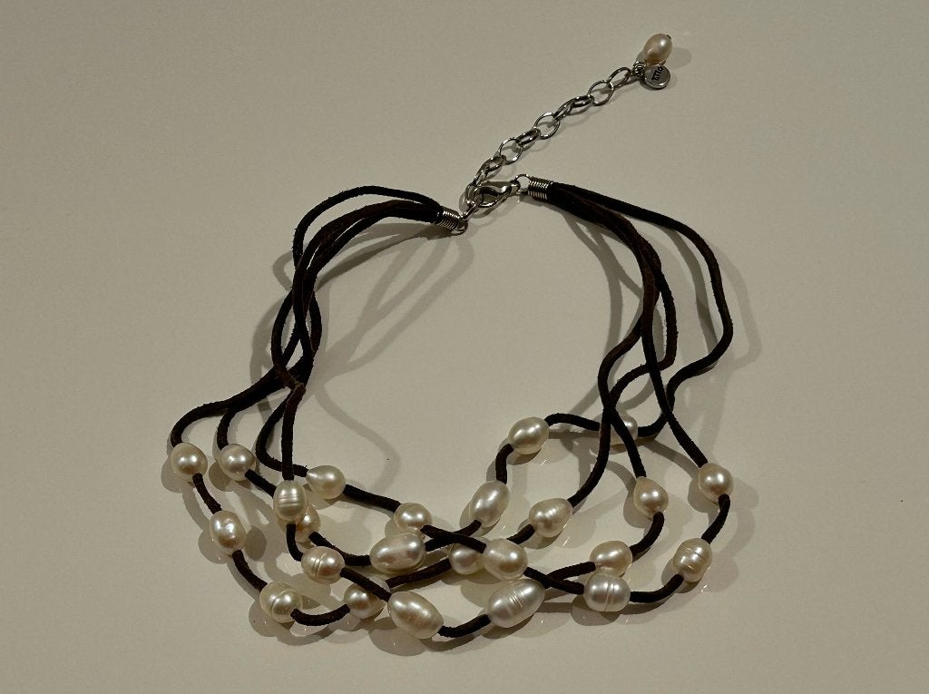 Titto bruine halsketting met witte parels, Ophalen of Verzenden, Nieuw, Bruin