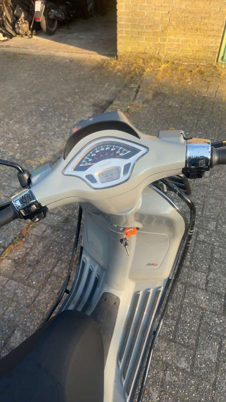 Vespa sprint, Fietsen en Brommers, Scooters | Vespa, Ophalen, Zo goed als nieuw