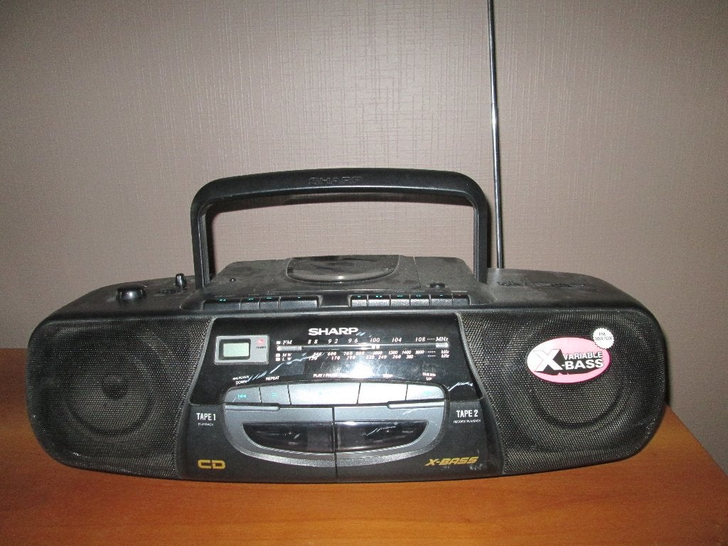 Radio Vintage Sharp WQ-CD80, CD, 2 cassettes, Enlèvement ou Envoi, Utilisé, Radio, Avec lecteur de CD