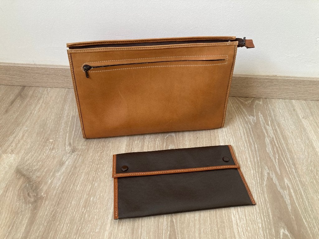 Vintage Delvaux toilettas + bijhorende etui – cognac leer, Handtassen en Accessoires, Ophalen, Zo goed als nieuw