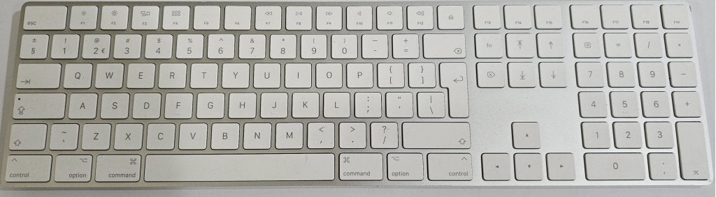 Apple Magic Keyboard - QWERTY - Aluminium | Tweedehands, Computers en Software, Toetsenborden, Gebruikt, Apple Distribution International