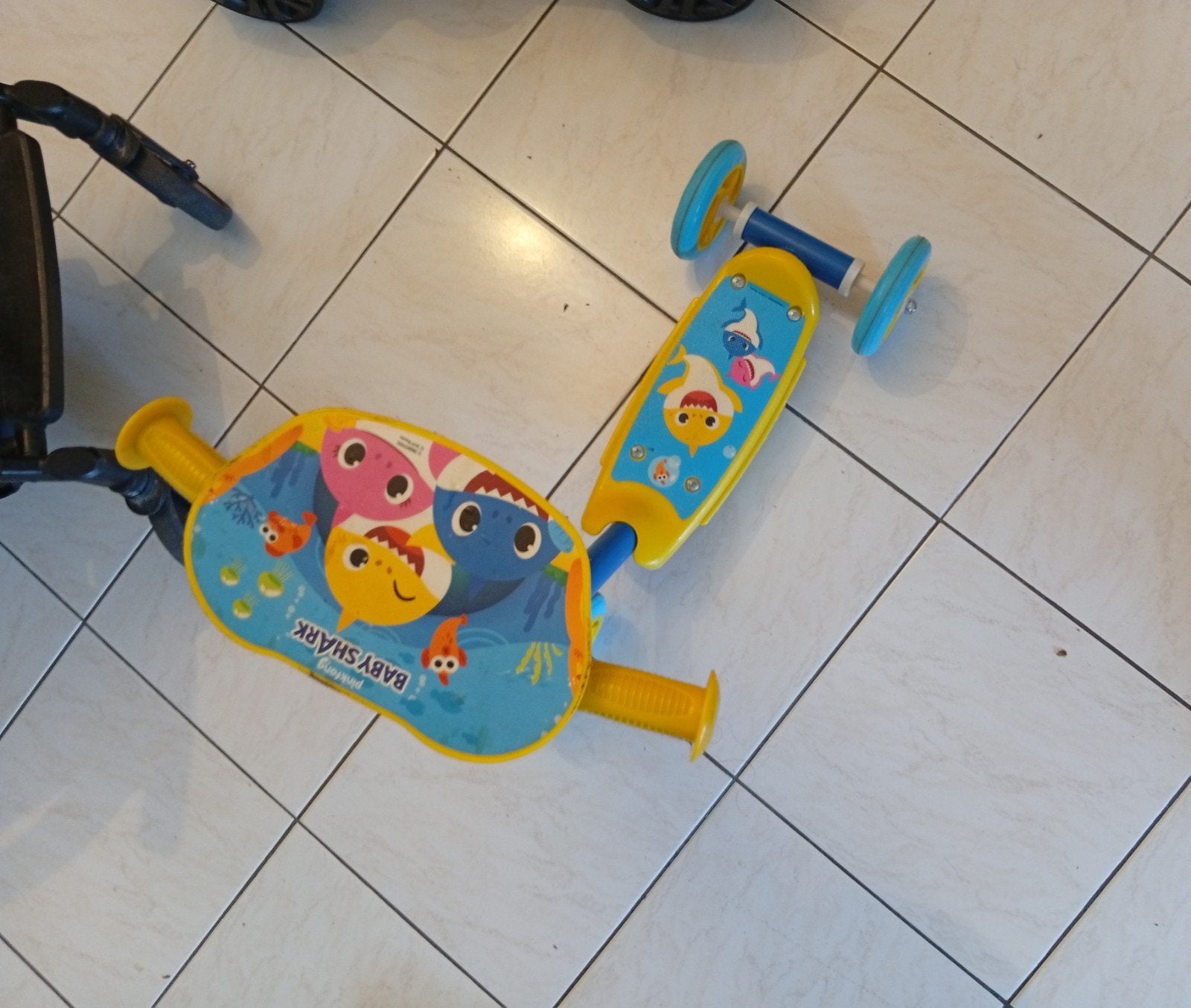 Kinder step, Enlèvement