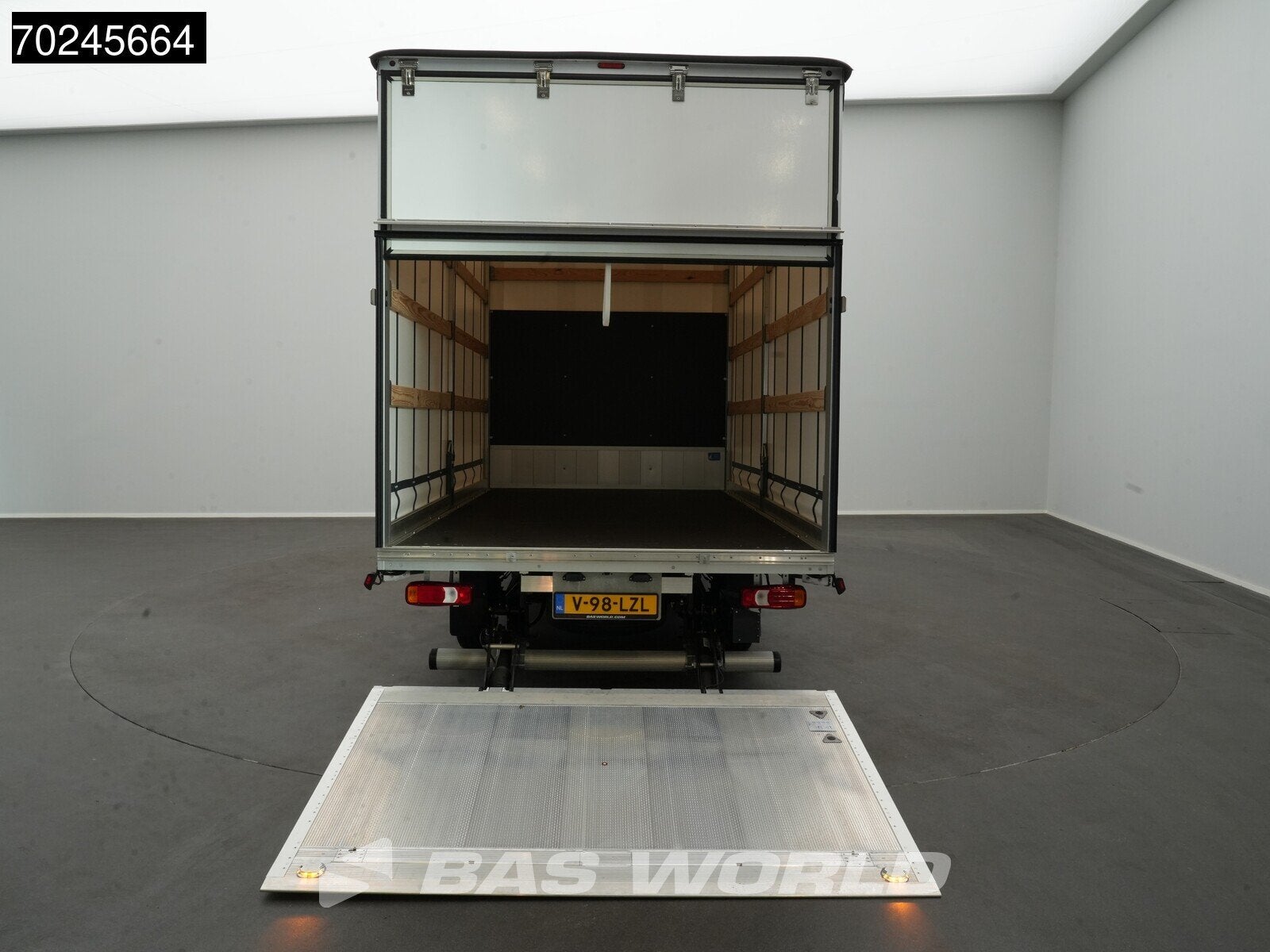 Iveco Daily 35S18 BPM VRIJ! 3.0L Laadklep 180PK Schuifzeilen, Auto's, Stof, Euro 6, 4 cilinders, Iveco