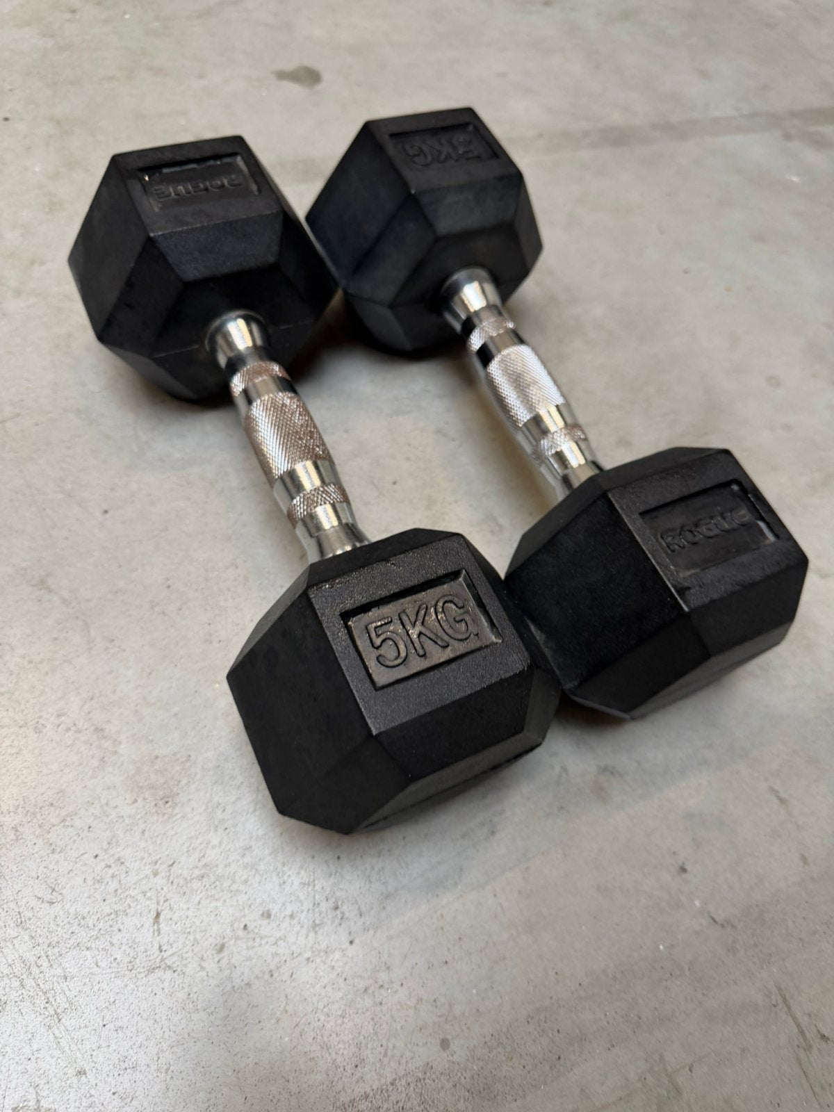 Halters - dumbells 5 kg rogue, Sport en Fitness, Fitnessmaterialen, Ophalen, Zo goed als nieuw