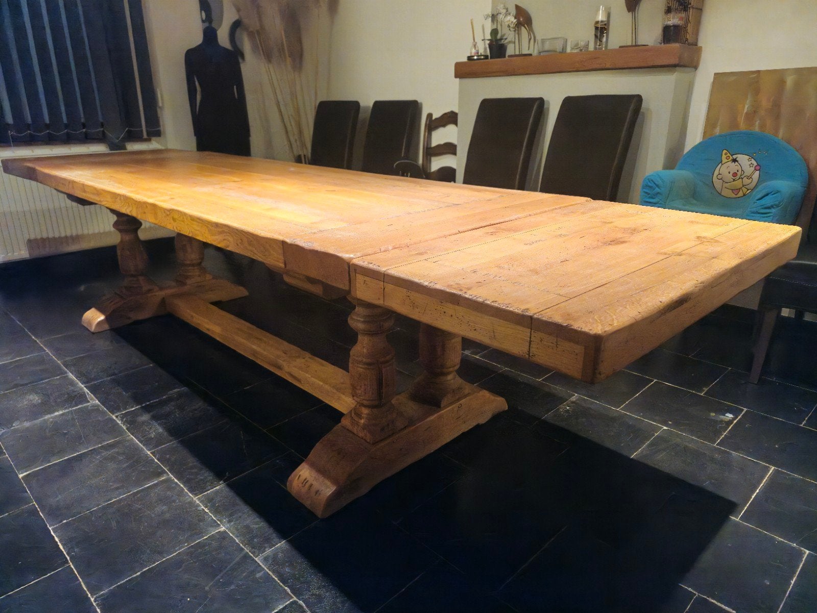 Table de salle à  manger en chêne style monastère., Enlèvement, Chêne