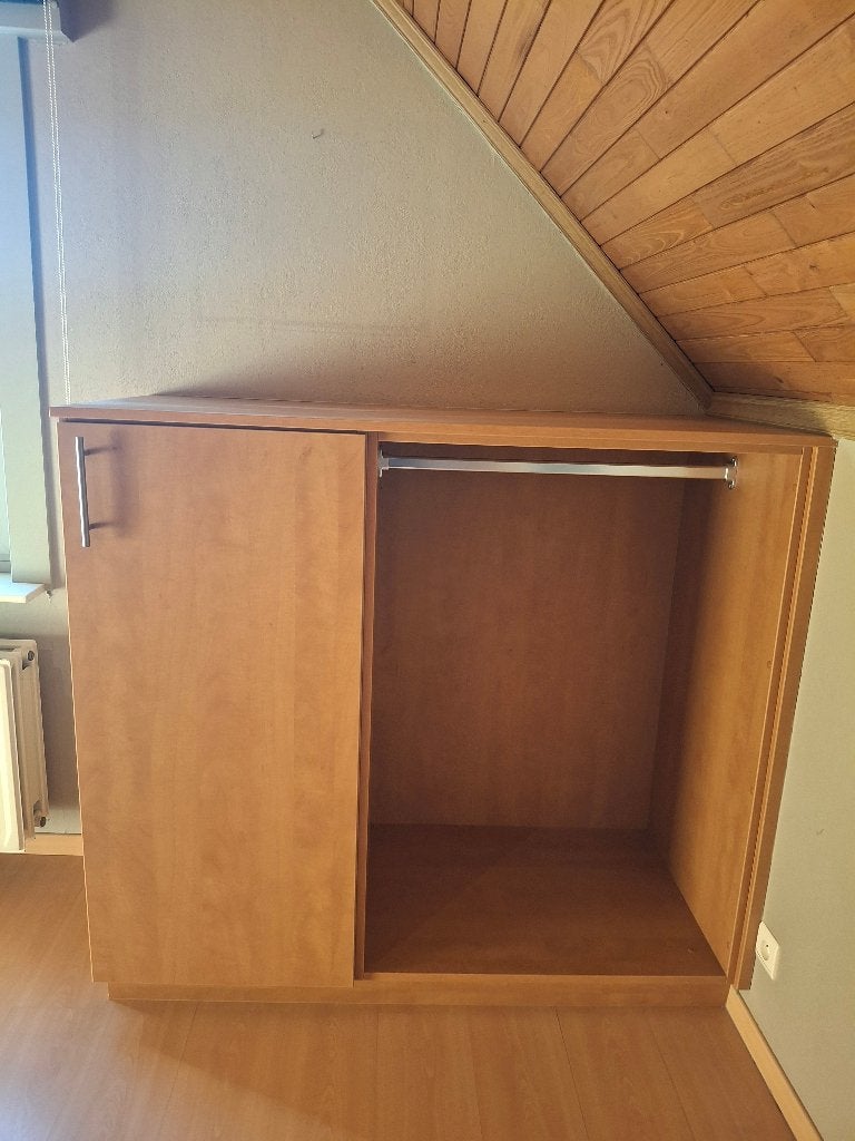 armoire/armoire de rangement avec penderie et étagères, 150 à 200 cm, Comme neuf, Enlèvement, 100 à 150 cm
