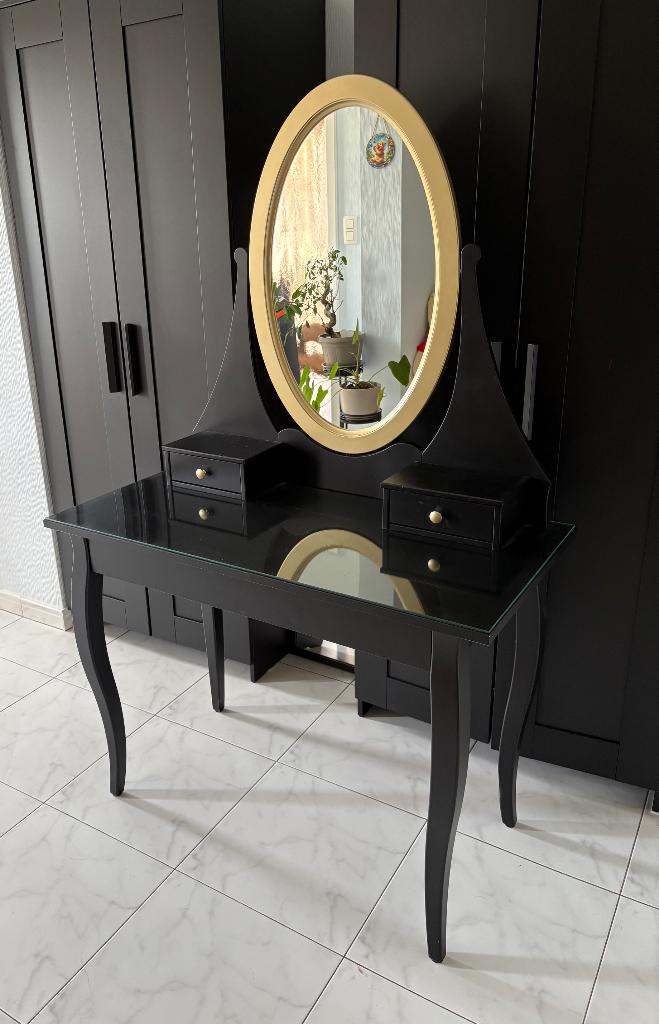 Make up tafel, Ophalen, Gebruikt, 100 tot 150 cm, 100 tot 150 cm