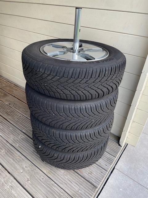 Volvo V40 originele velgen en banden, Ophalen, Gebruikt, 15 inch, Banden en Velgen