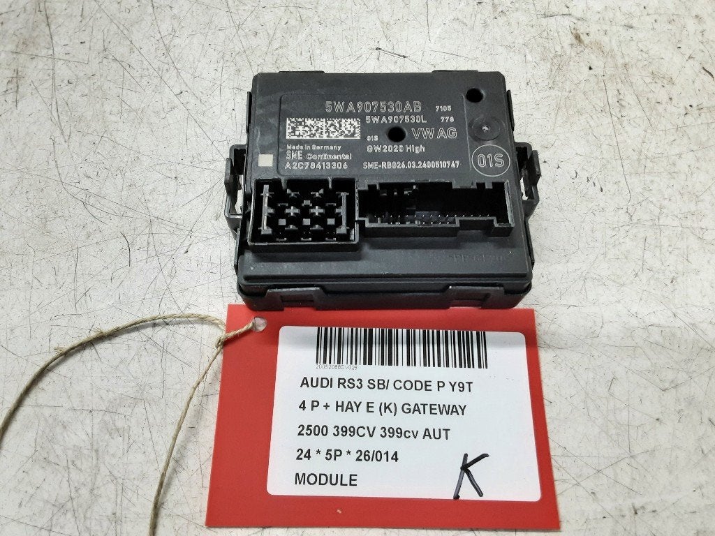 UNITE ELECTRONIQUE Audi RS 3 Sportback (8YA) (5WA907530AB), Mevr. I. Hauben, Audi, Utilisé, Rue de l'Espoir 34 34
4030  GRIVEGNÉE, BE