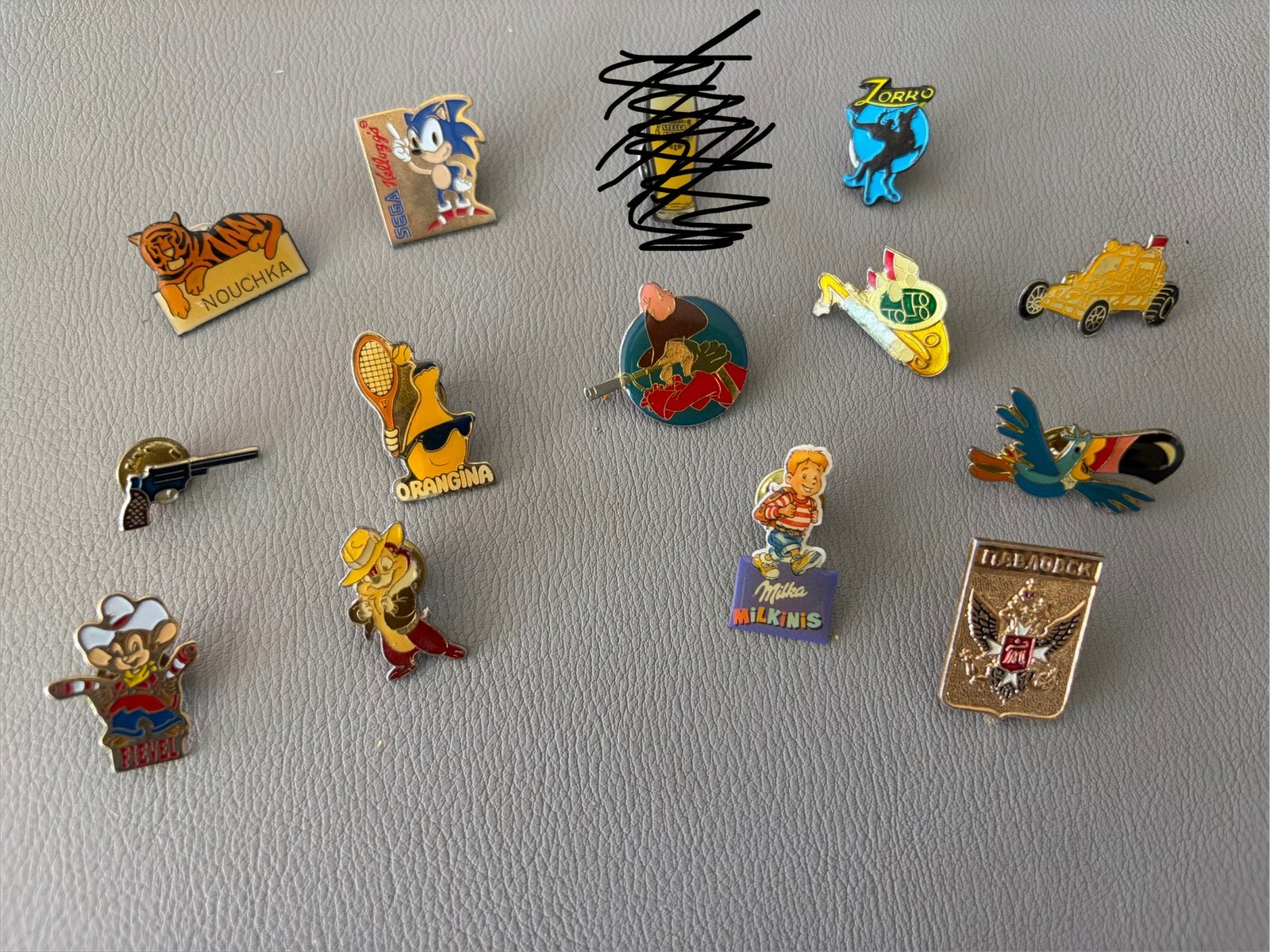 Verschillende pins, Verzamelen, Ophalen of Verzenden