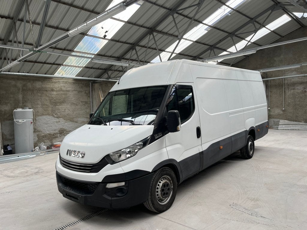 Iveco daily MAXI L5H3 2017 2.3D Euro6b Hi-Matic Automaat, Auto's, Bestelwagens en Lichte vracht, Automaat, 4 cilinders, Iveco