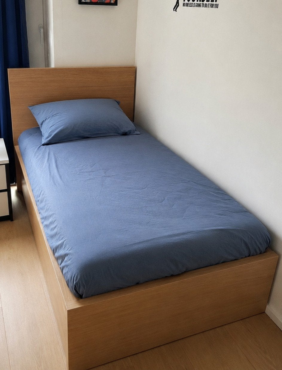 IKEA MALM bed 90x200 + lattenbodem + matras, Enlèvement