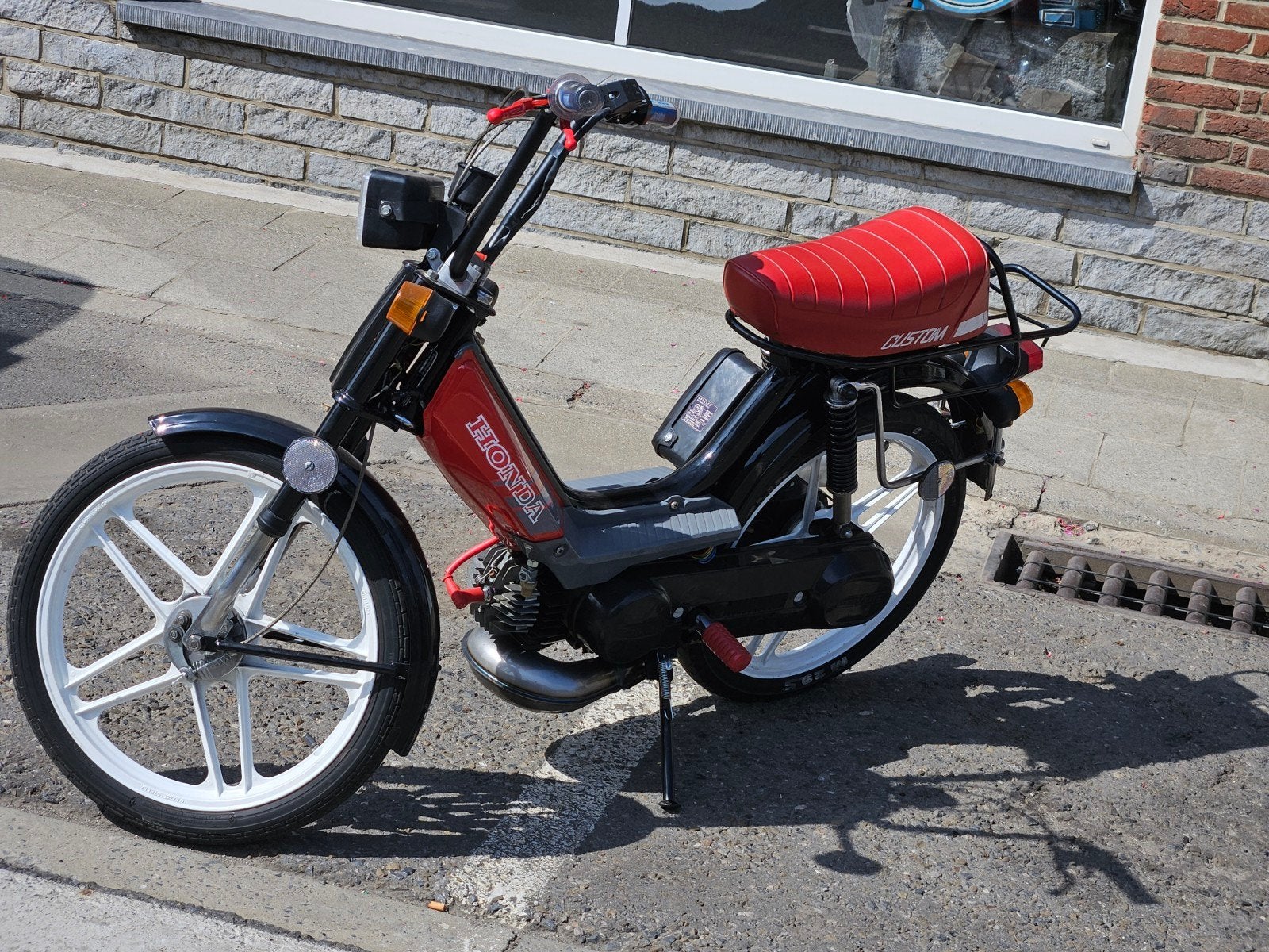 Honda Camino Custom, Ophalen