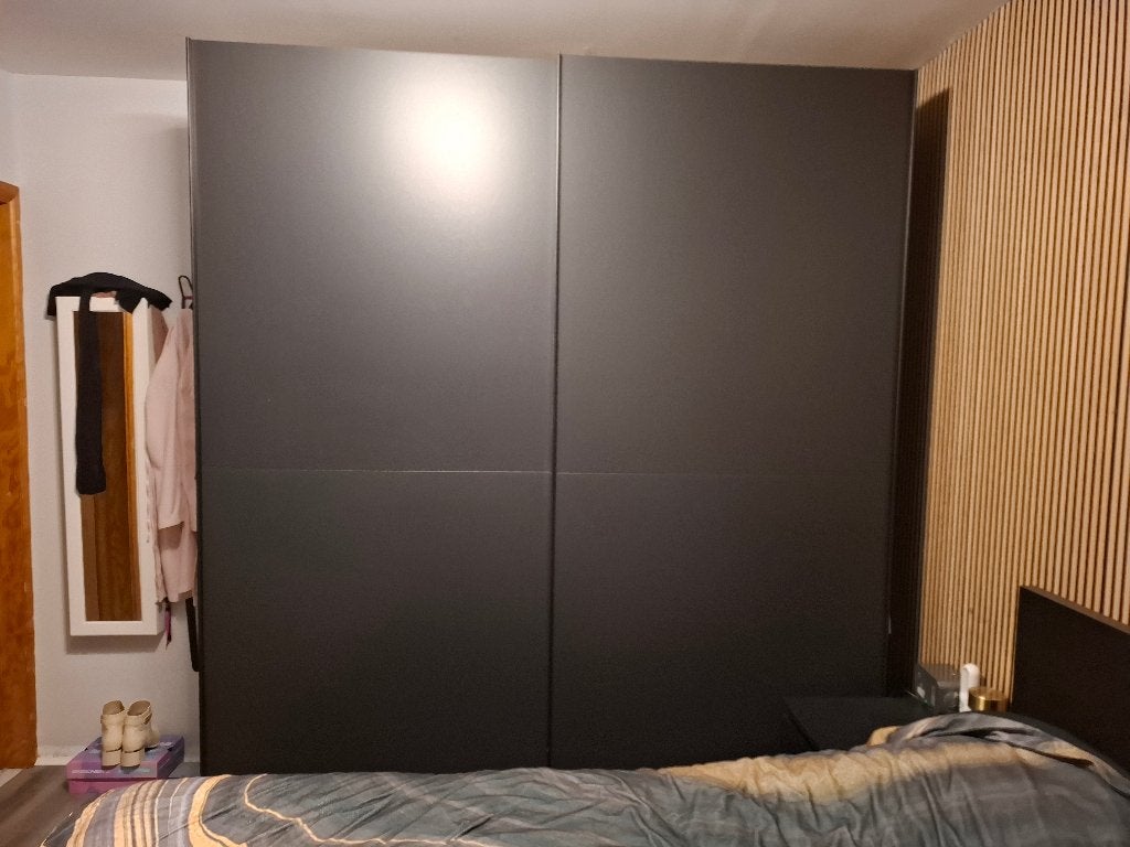 Zwarte kleerkast, Ophalen, 150 tot 200 cm, Met lade(s), 200 cm of meer
