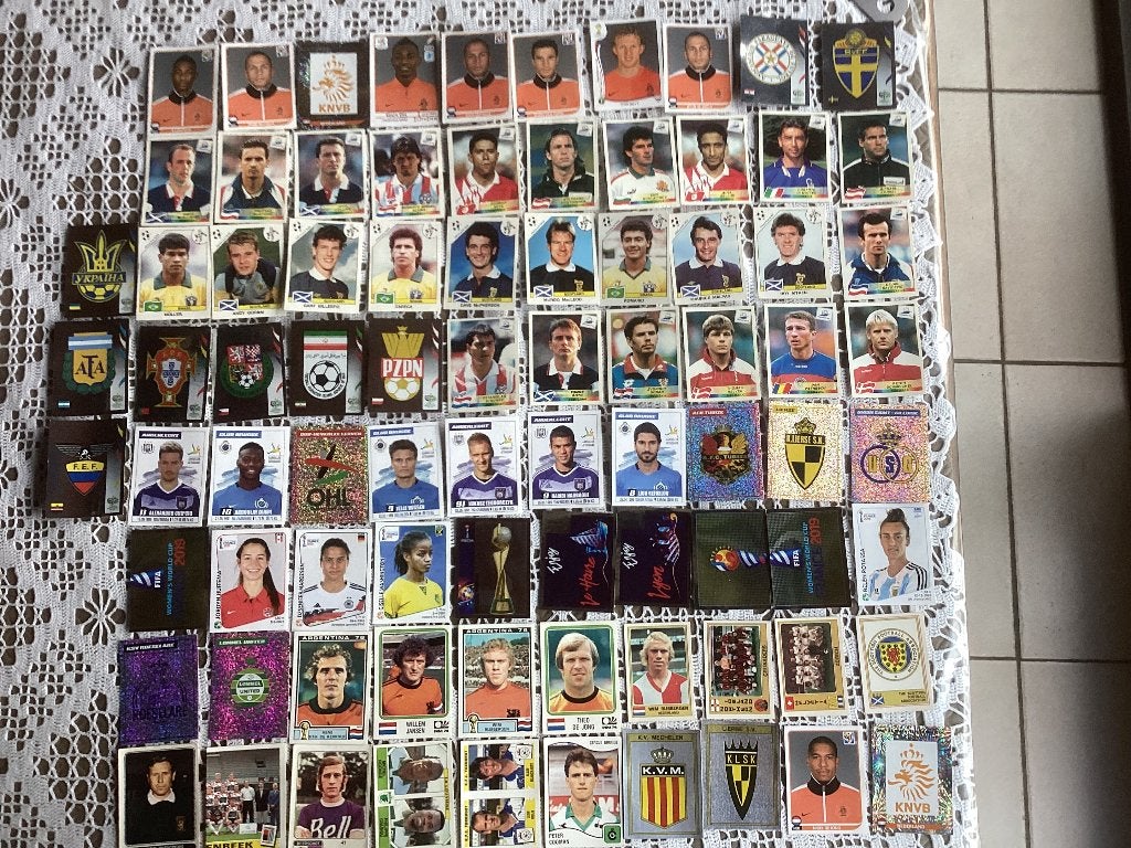 83 stickers Panini voetbal  verschillende reeksen zie foto’s, Ophalen of Verzenden, Gebruikt