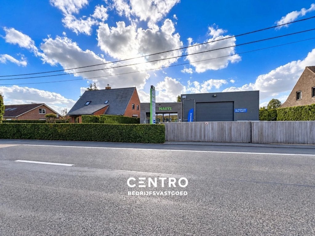 TE KOOP - Prachtige woning met magazijn, toonzaal & kantoren, Immo, Dranouter, Provincie West-Vlaanderen, 1500 m² of meer, Woning met bedrijfsruimte