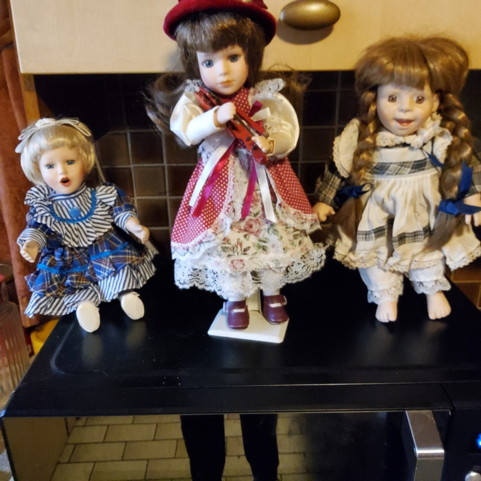 6 porseleinen poppen samen 30€, Verzamelen, Ophalen