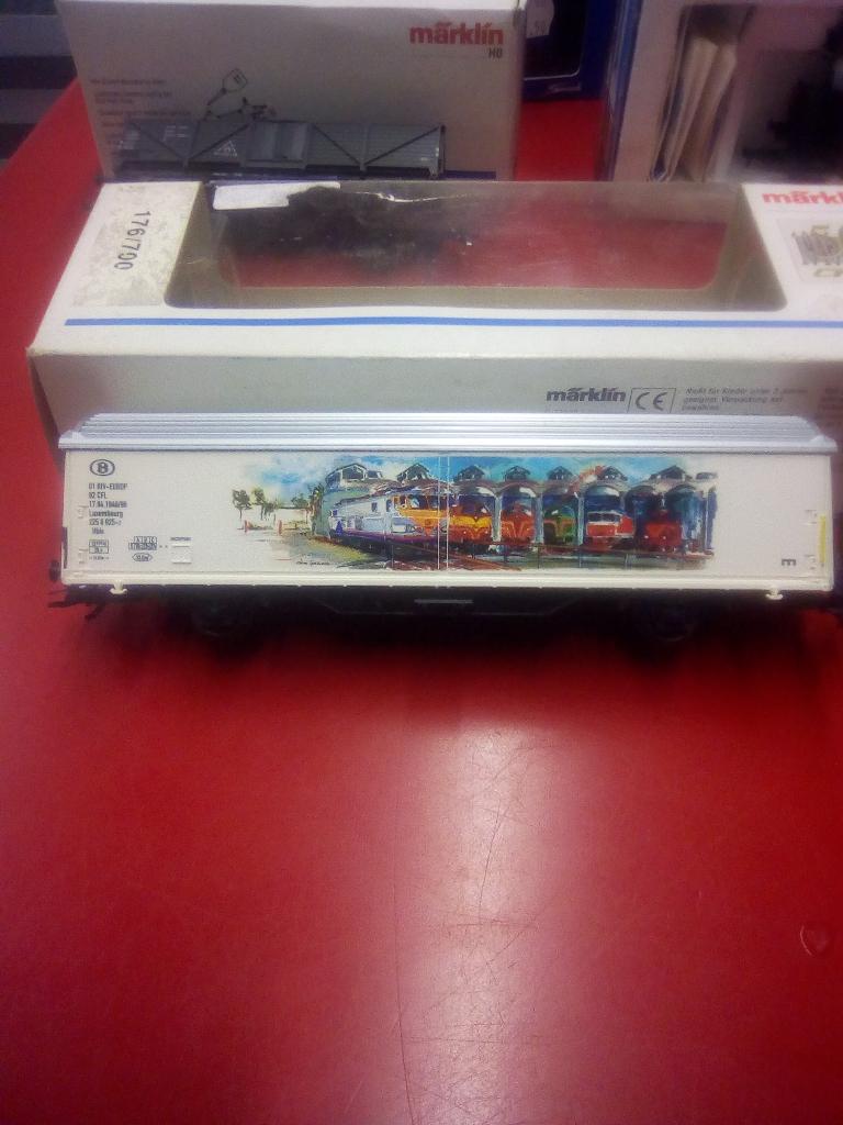 Vend wagon Hbis SNCB CFL "50 ans CFL" Marklin, Neuf, Enlèvement ou Envoi, Courant alternatif, Wagon