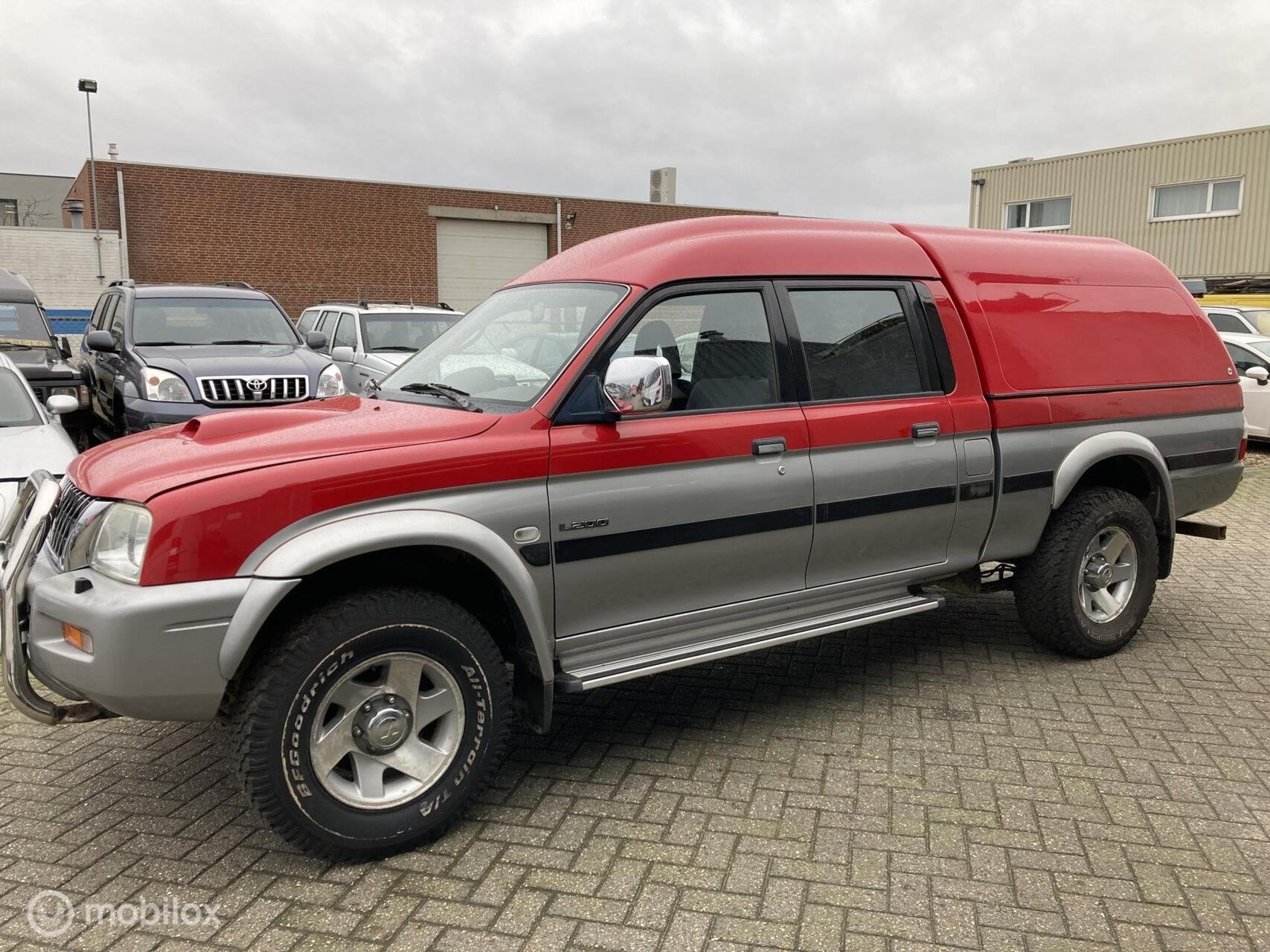Mitsubishi L200 4WD AUTOMAAT € 5750,- +21% BTW START NIET, Autos, Rouge, Achat, 4 portes, 1885 kg
