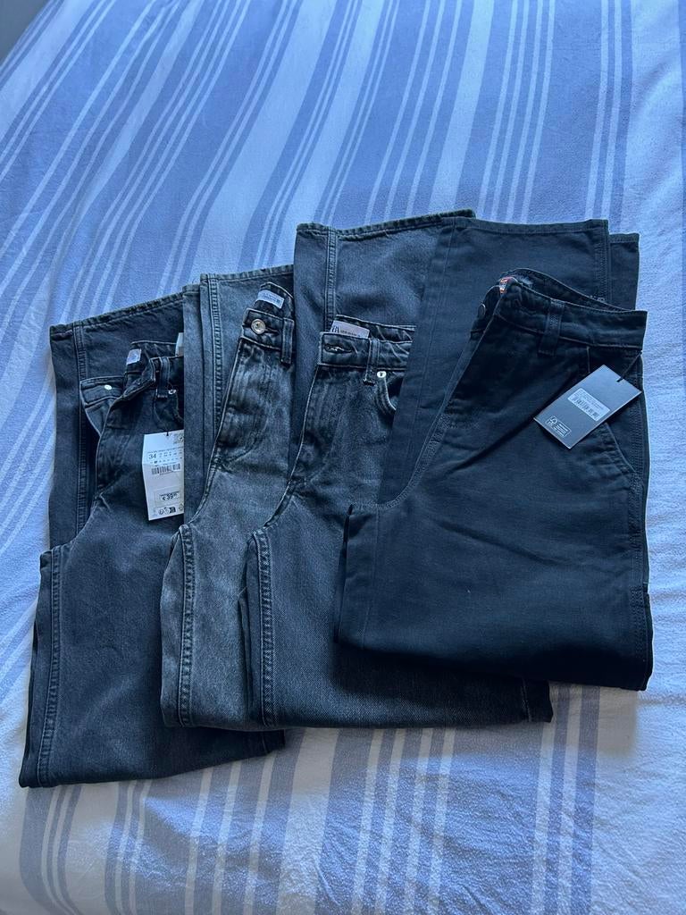 Lot jeansbroeken Dames, zwarte hoge taille wijde pijpen, Vêtements | Femmes, Enlèvement, Comme neuf
