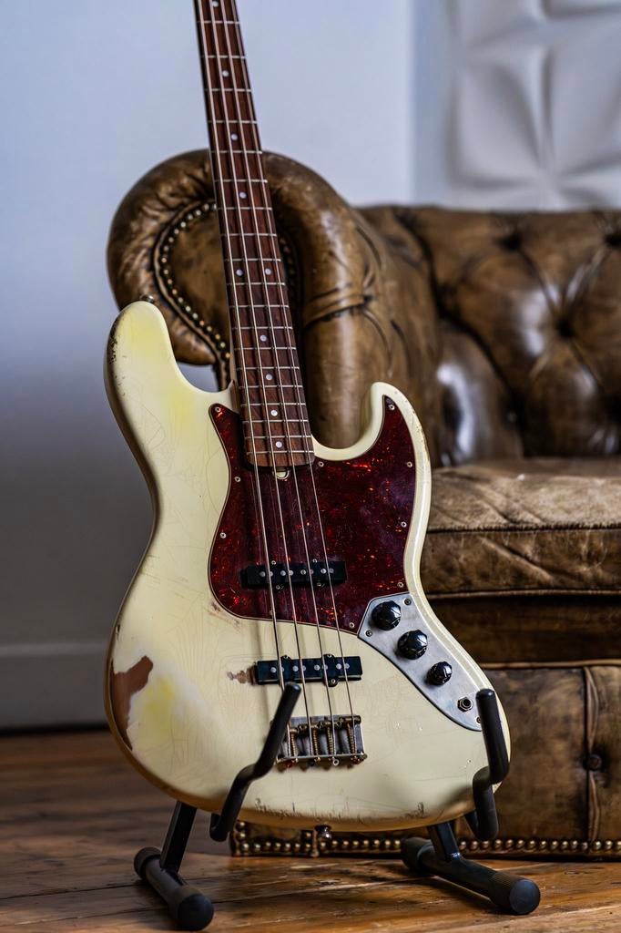 Rammeloo Jazz bass aged, Musique & Instruments, Enlèvement, Comme neuf