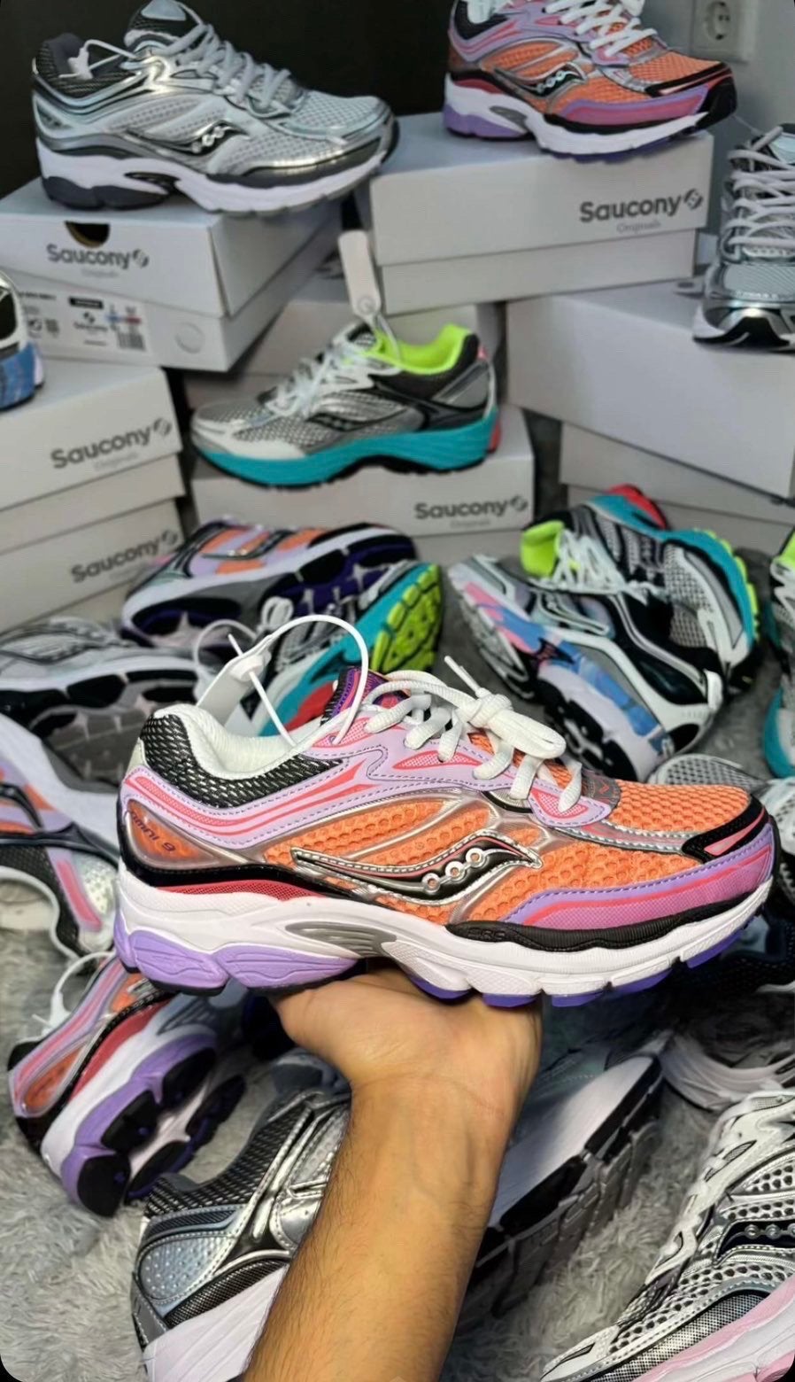 Saucony, Kinderen en Baby's, Ophalen of Verzenden, Zo goed als nieuw