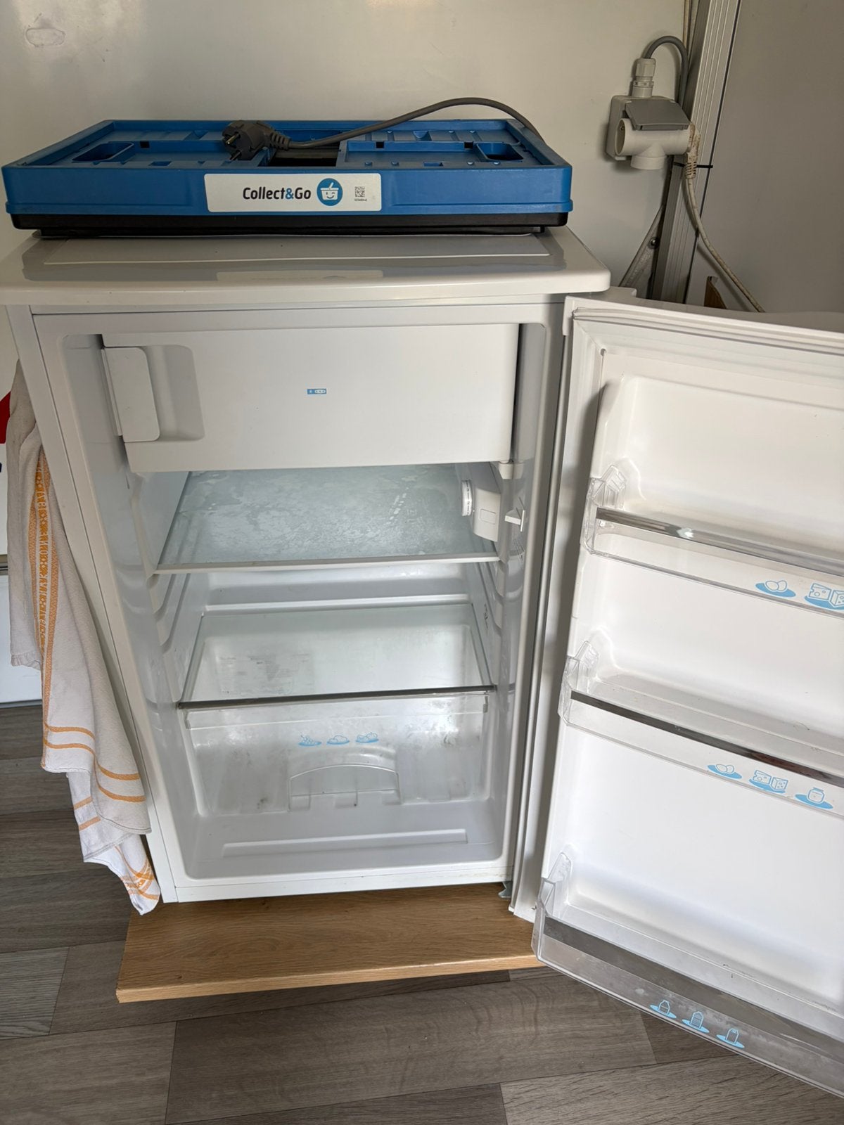 Koelkast/frigo, Elektronische apparatuur, Ophalen, Zo goed als nieuw, Met vriesvak