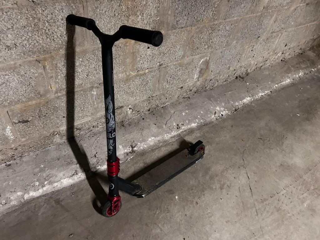 Stuntstep Fly X, Fietsen en Brommers, Steps, Ophalen of Verzenden, Gebruikt