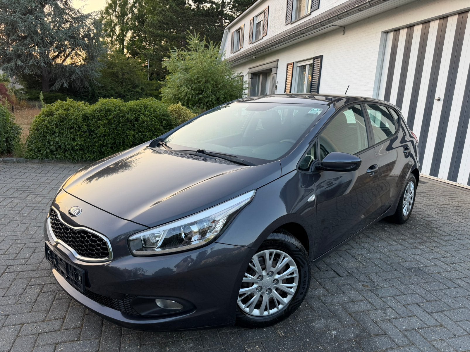 Kia Cee D-Approuvé à blanc-Garantie de 12 mois-Parfait état!, Autos, Achat, 4 portes, Entreprise, https://public.car-pass.be/vhr/fa3a6eaf-202c-479f-97a6-77d6180a631c