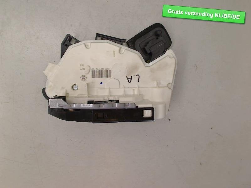 PORTIERSLOT LINKS ACHTER Golf Sportsvan (AUVS) (5K4839015Q), Gebruikt, Volkswagen, Volkswagen AG, Kundenbetreuung@volkswagen.de