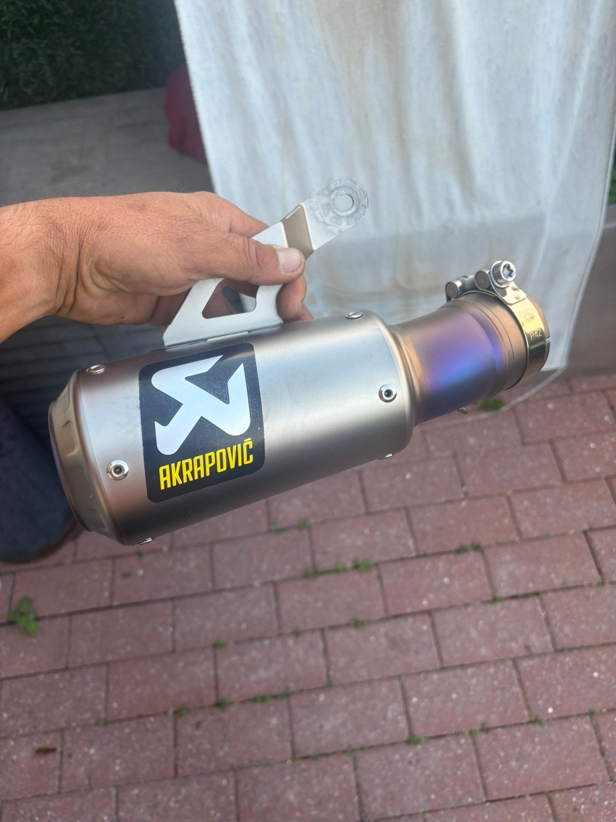 S1000R Échappement Akrapovic titane, Enlèvement
