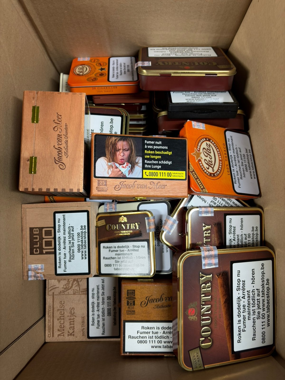 Boîtes, boîtes et tubes à cigares, Enlèvement, Comme neuf