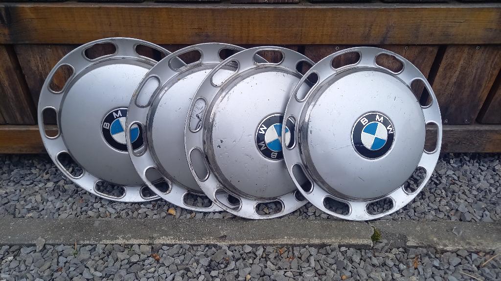 Enjoliveurs chromés Bmw, Autos : Pièces & Accessoires, Enlèvement, 13 pouces, Pneus été, Jante(s)