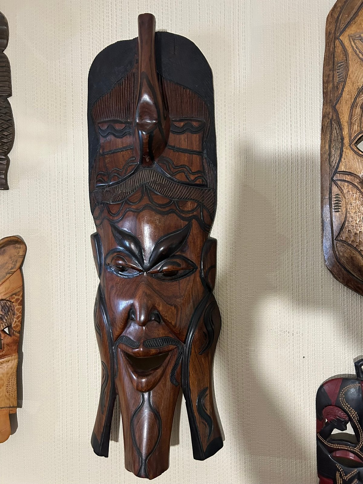 Groot Afrikaans masker, Ophalen, Masker