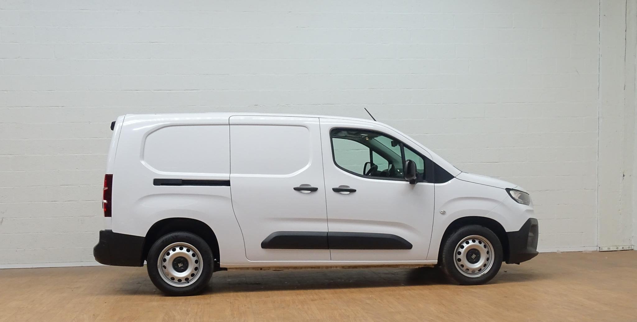 Fiat Doblò 1.5 BlueHDI 130 L2 Heavy automaat, Autos, Achat, 4 portes, Entreprise, 2 places