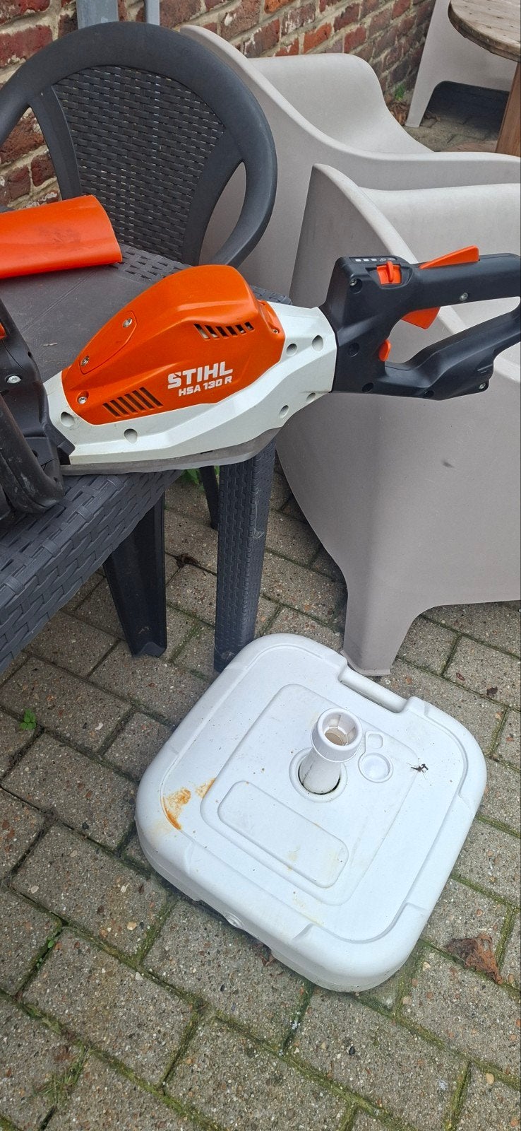 Hsa 130r stihl, Enlèvement, Batterie