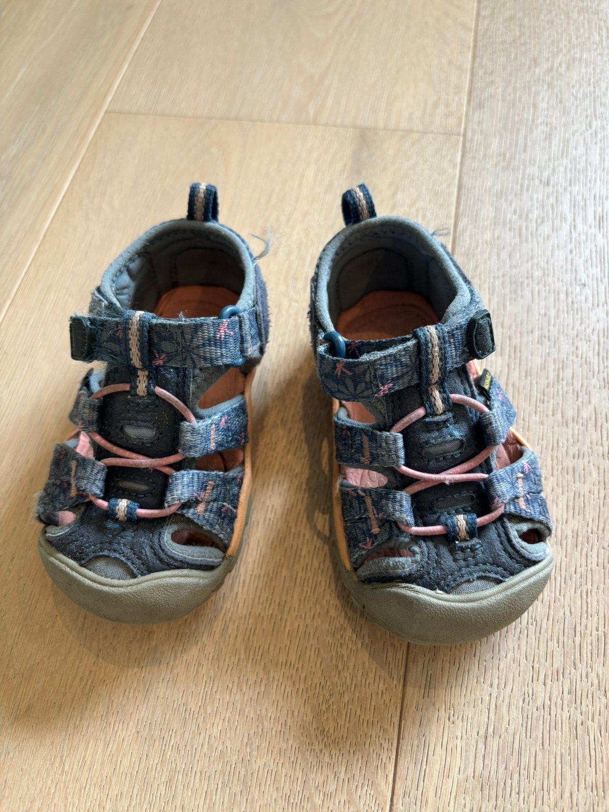 Keen sandalen maat 20/21, Enfants & Bébés, Vêtements de bébé | Chaussures & Chaussettes, Enlèvement, Utilisé