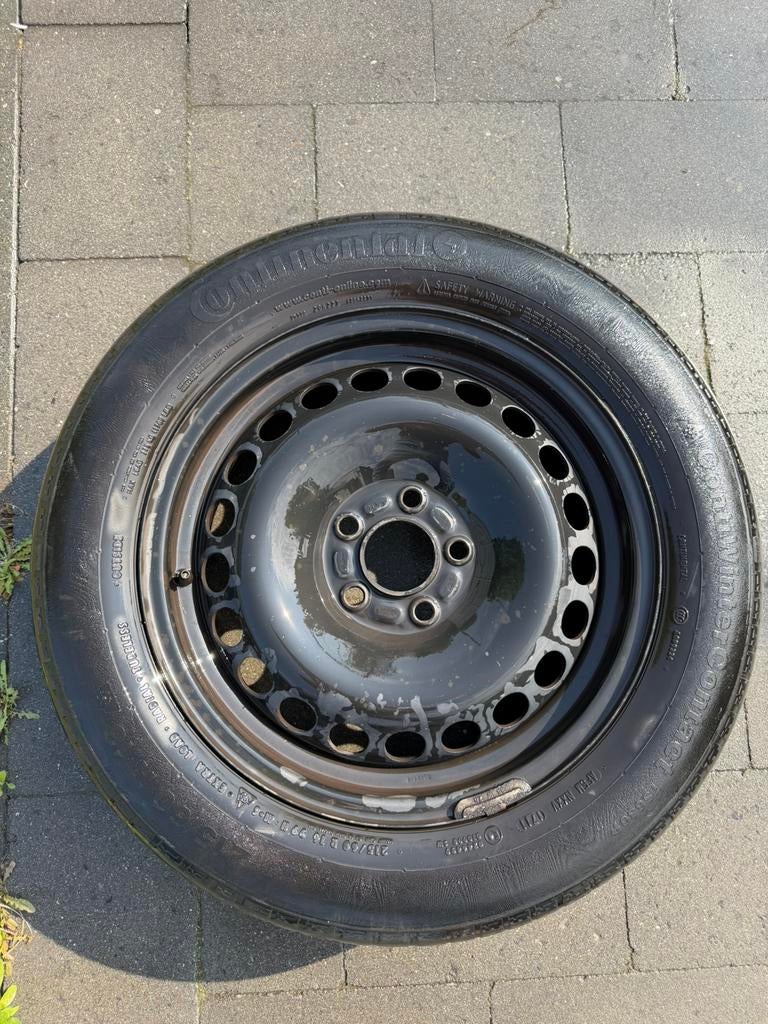 Set (4st.)Continental winterbanden met velg, Auto-onderdelen, Banden en Velgen, Ophalen, 215 mm, Velg(en), 16 inch