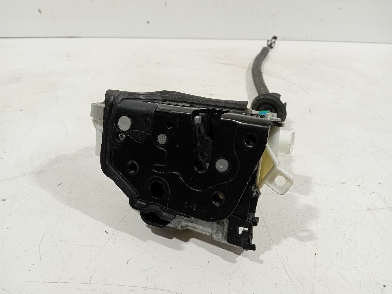 Slot mechaniek portier elektrisch centrale vergrendeling lin, Onderdelen@venauto.nl, Van der Ven Autorecycling B.V., Gebruikt