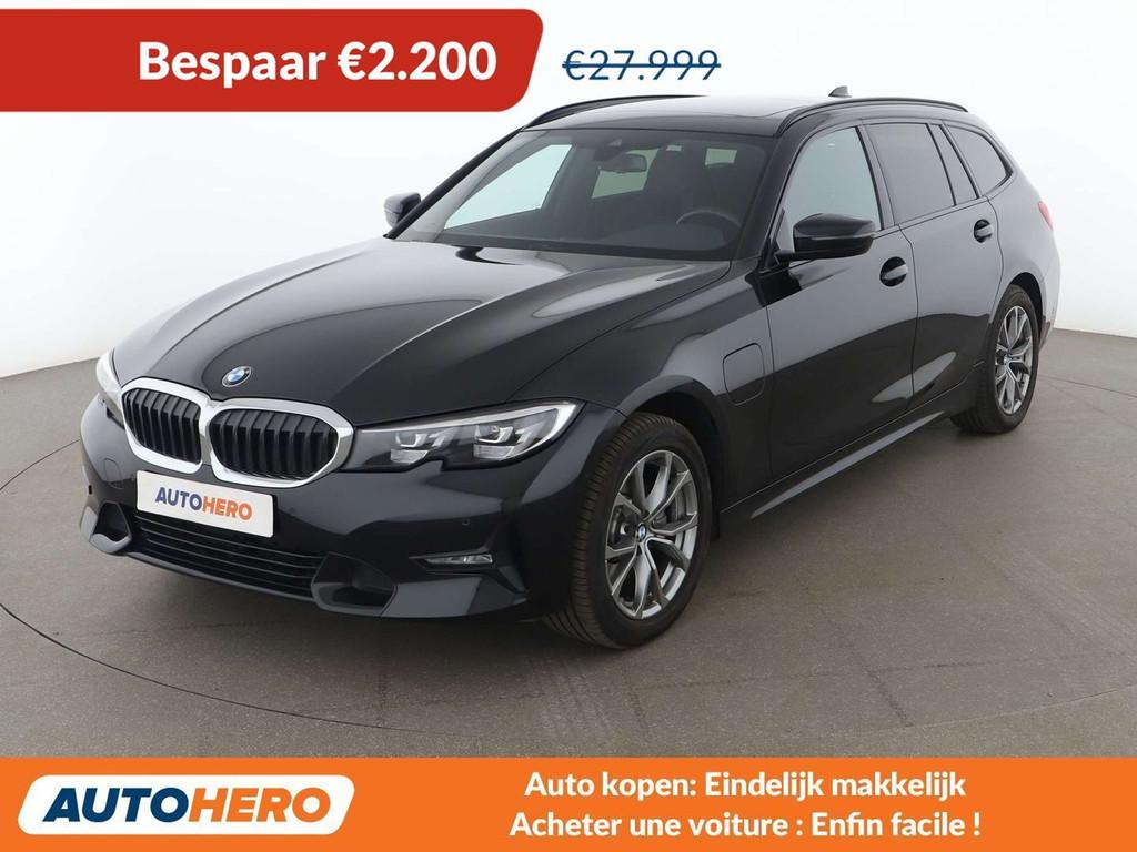 BMW 3 Serie 320 320e Sport Line (automatique), https://public.car-pass.be/vhr/609cf536-7035-4559-8660-5c5907bee738, Noir, 1900 kg