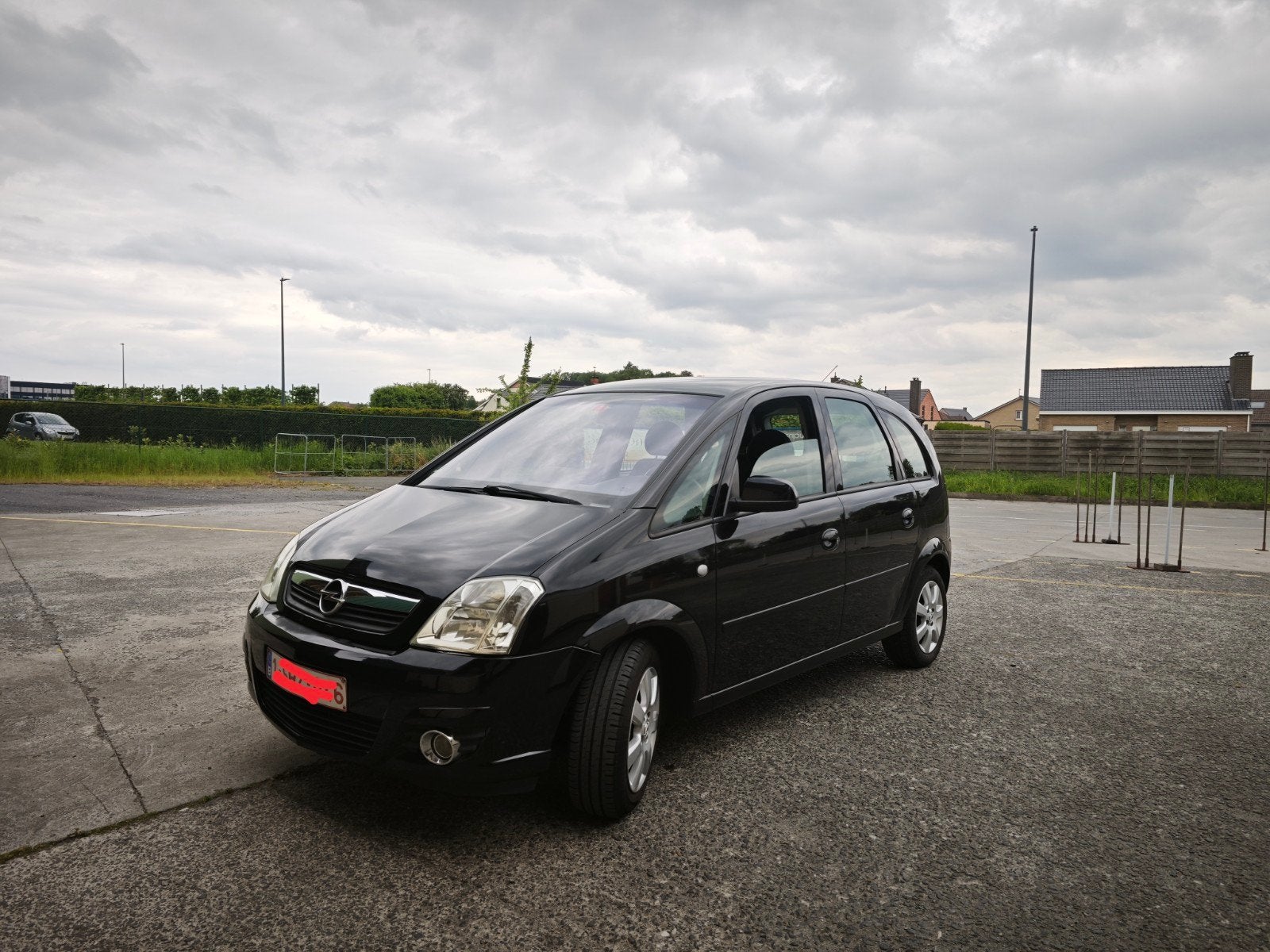 Opel meriva prête a immatriculé, Achat, Boîte manuelle, Entretenue par le concessionnaire, Noir