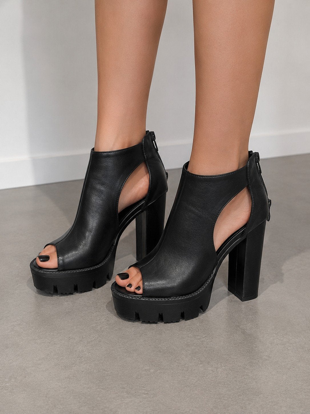 Chaussures noires plateforme talon haut femme T39, Enlèvement ou Envoi, Comme neuf, Boots et Botinnes, Idéal shoes