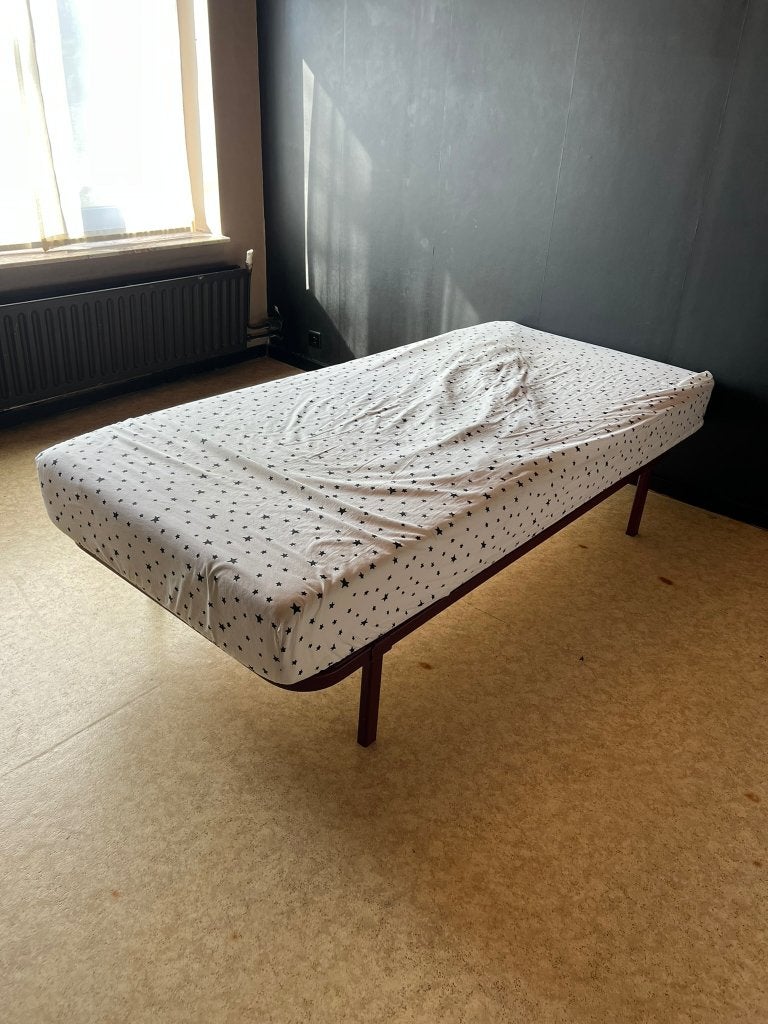Eenpersoonsbed / 1 persoonsbed, Huis en Inrichting, Ophalen, 90 cm, Eenpersoons, 190 cm of minder